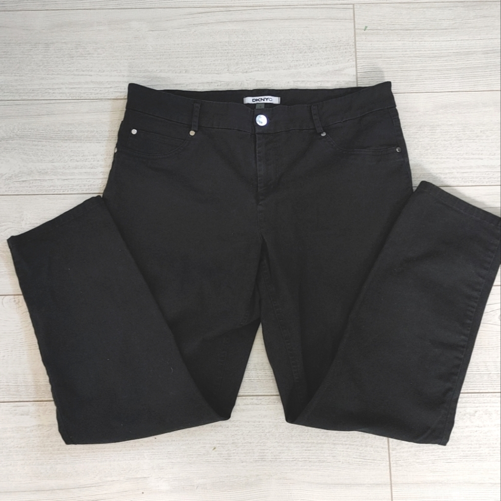 DKNYC Black Ankle Jeans Womens